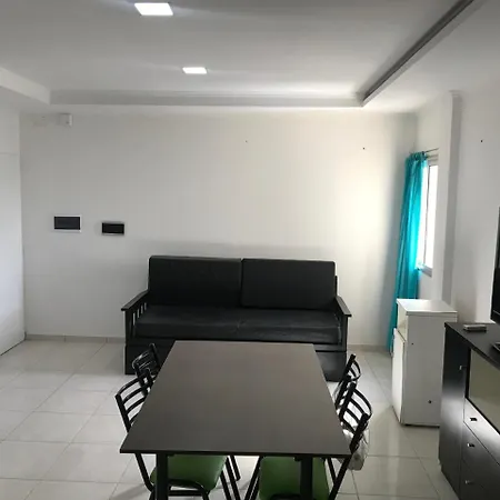 Edificio Tomy Apartment Charata Exterior photo